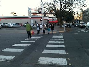 Sac_crosswalk_16th-at-L
