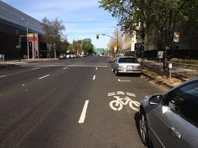 I Street floating bike lane, parking permitted (Elle Bustamante)