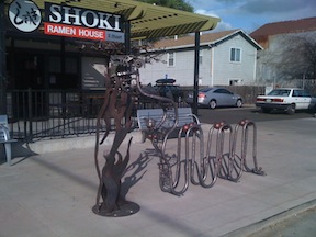 R-St_Dragon-bike-rack