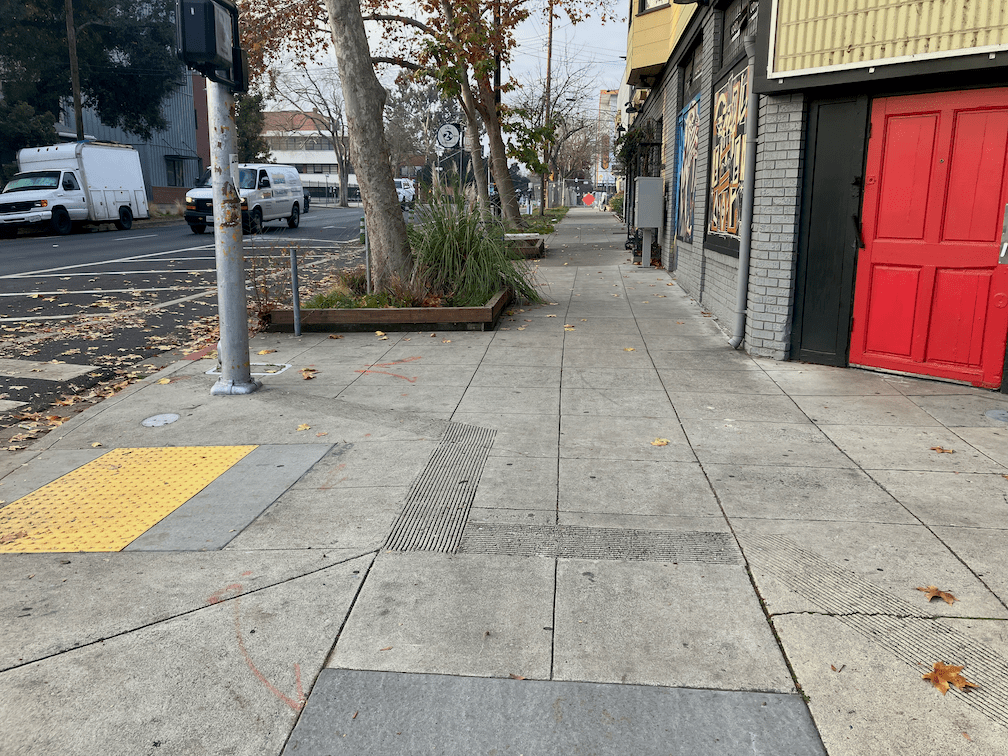 photo of 21st-St at P-St no advance warning sign