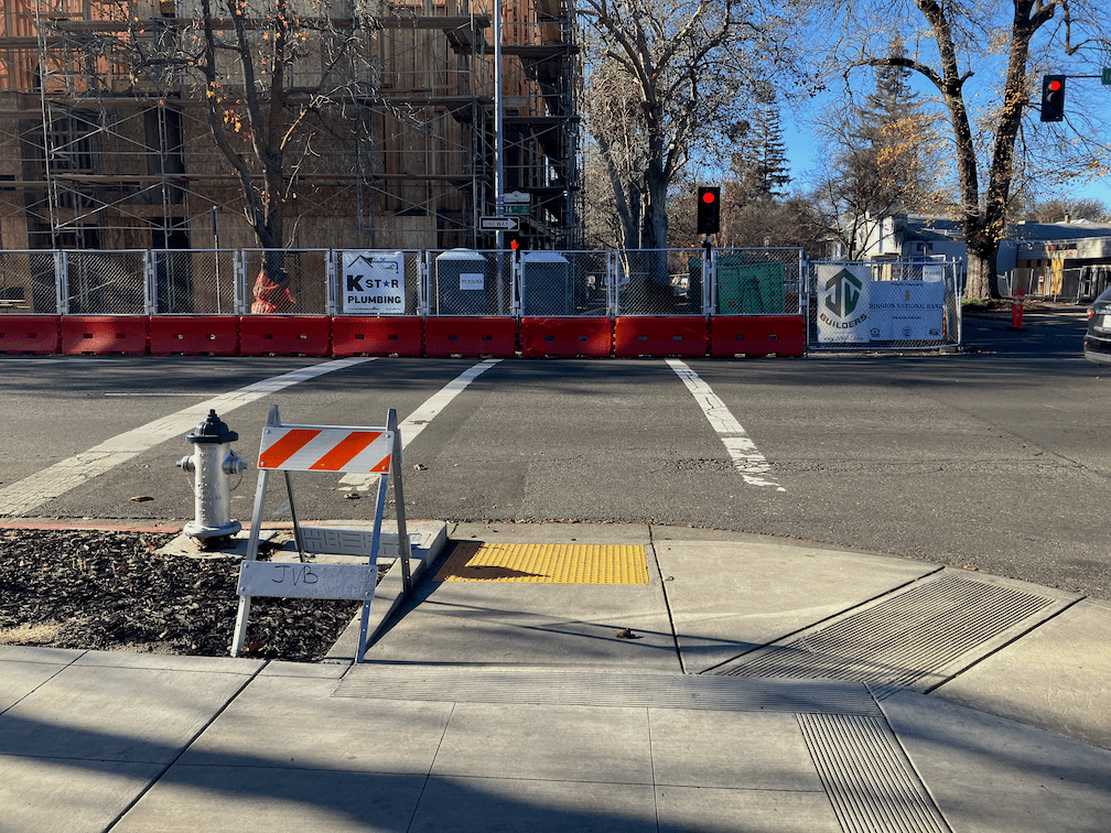 closed crosswalk at 16th St and E-St, no detectable barricade or sign