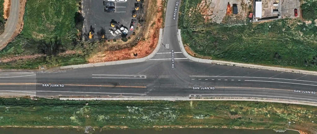 Apple Maps capture of intersection of San Juan Rd and Airport Rd in North Natomas, Sacramento