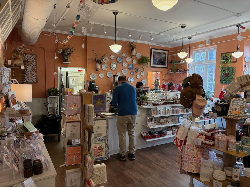 photo of Seasons Coffee inside