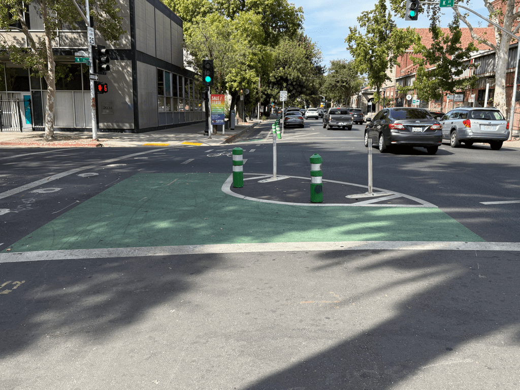 photo of 21st-St at K-St turn-wedge