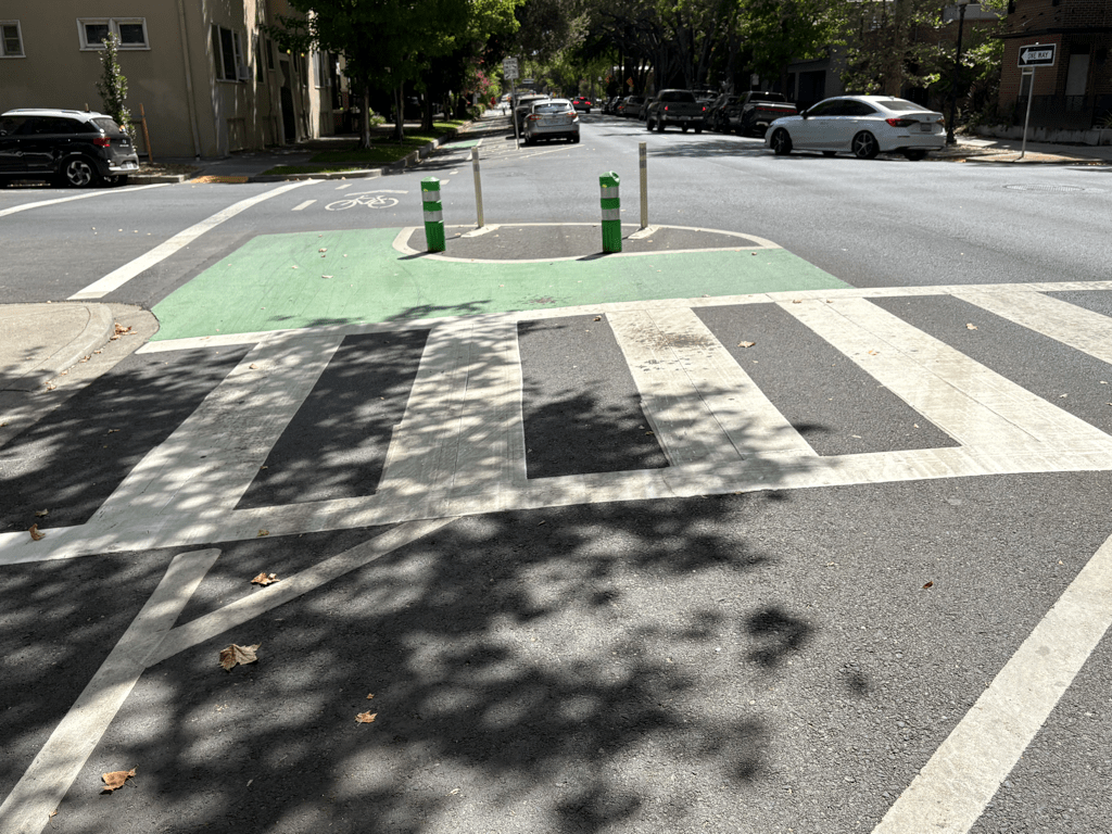 photo of Sac_Q-St-at-17th-St_turn-wedge