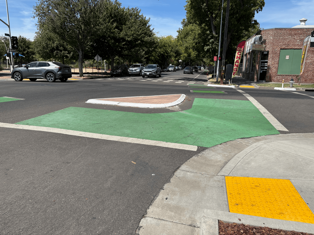 photo of Sac_Q-St and 19th-St_turn-wedge-concrete
