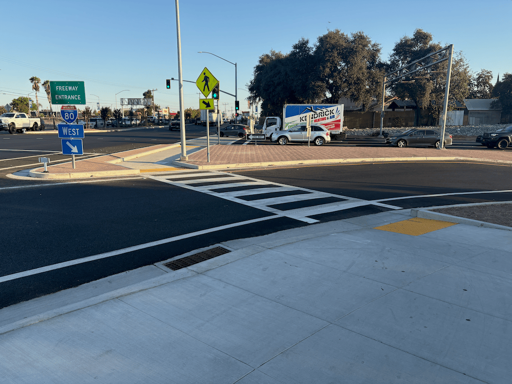 photo of I-80 westbound on-ramp from Watt Ave, crosswalk