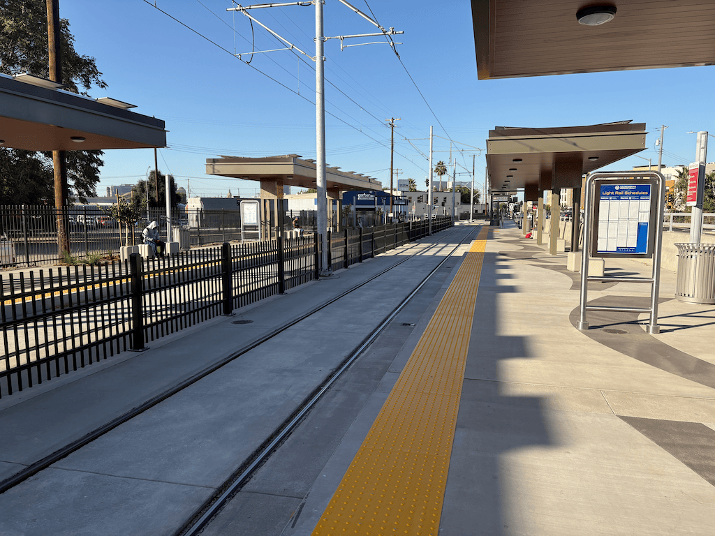 photo of SacRT Dos Rios station