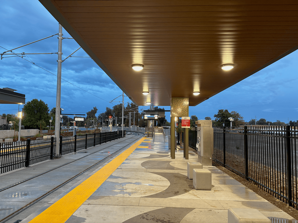 photo of SacRT Dos Rios Station lights